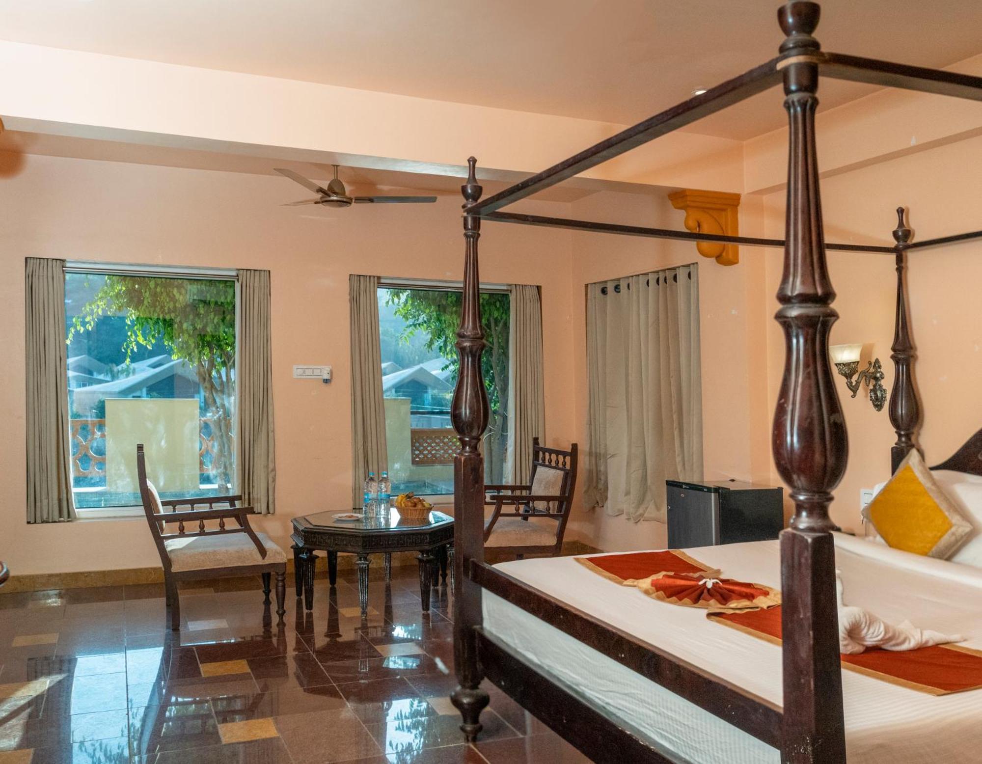 Udai Nature Valley Resort - A Peace Full Farmhouse Resort Удайпур Экстерьер фото